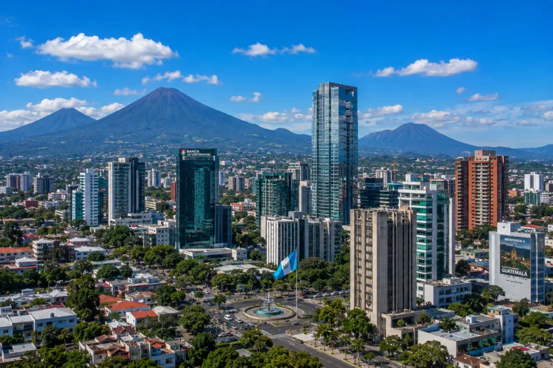 Vista urbana de Ciudad de Guatemala como contexto empresarial de Guatemala